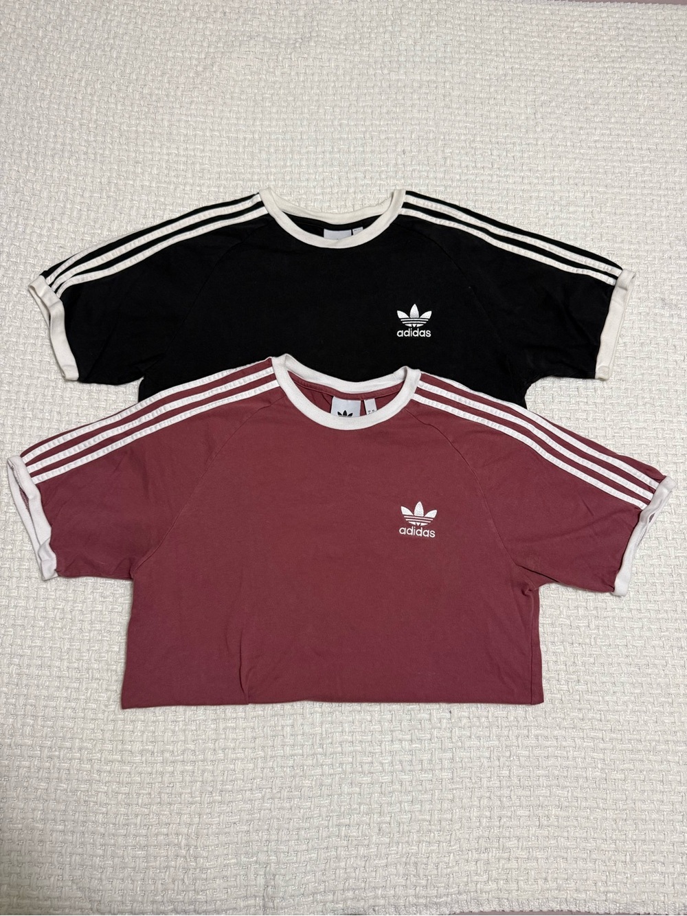 Adidas women’s set of 2 tees. Size large. Excellent condition